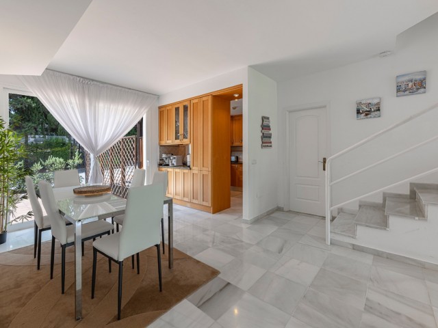 3 Slaapkamer Rijtjeshuis in Benahavís