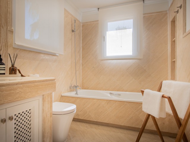 Appartement avec 3 Chambres  à Nueva Andalucía