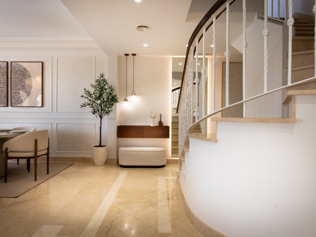 Appartement avec 3 Chambres  à Nueva Andalucía