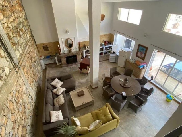 5 Schlafzimmer Villa in Ojén