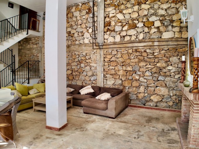 5 Sovrums Villa i Ojén