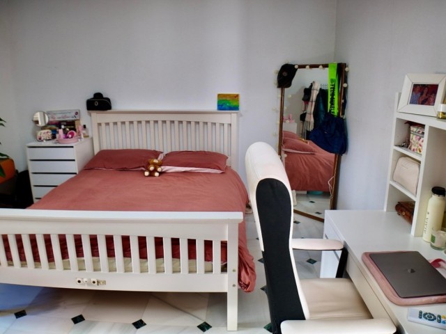 5 Soveroms Villa i Ojén