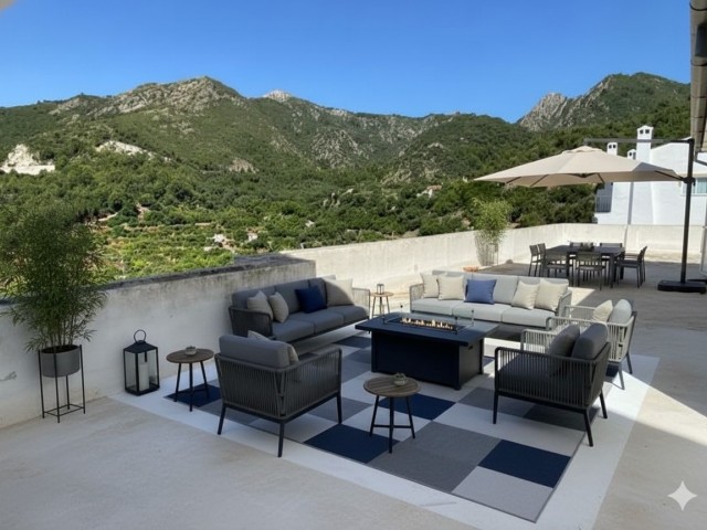 5 Soveroms Villa i Ojén