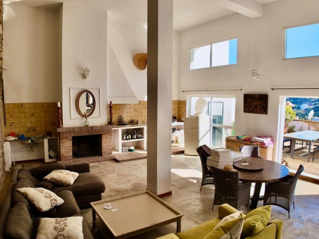 Villa avec 5 Chambres  à Ojén