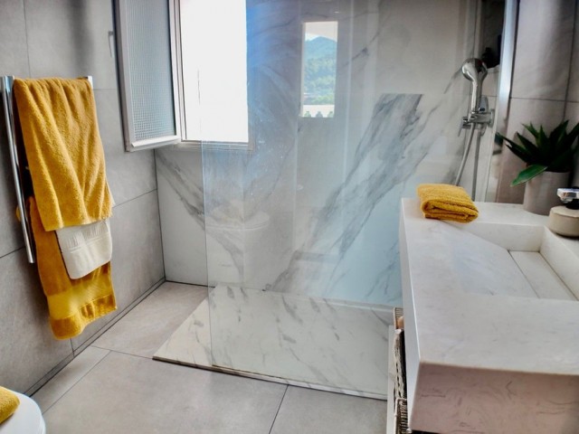 5 Schlafzimmer Villa in Ojén