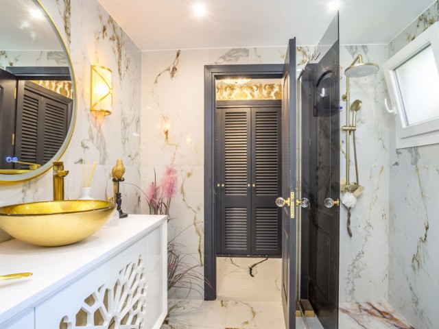 2 Schlafzimmer Apartment in Estepona