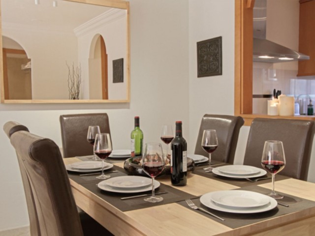 2 Soveroms Leilighet i Aloha