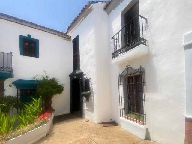 3 Schlafzimmer Reihenhaus in Guadalmina Baja