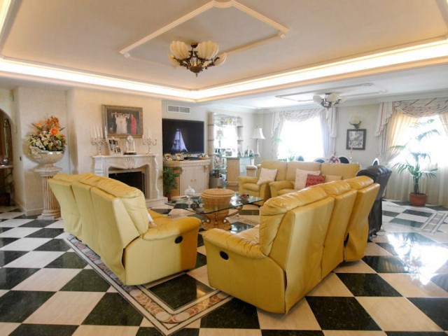 5 Schlafzimmer Villa in La Cala de Mijas