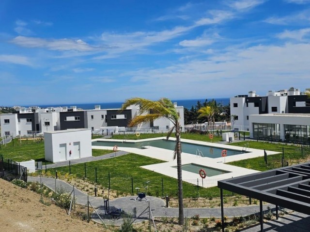 Appartement avec 2 Chambres  à Estepona