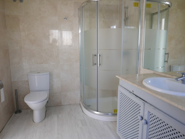 4 Schlafzimmer Villa in Nueva Andalucía
