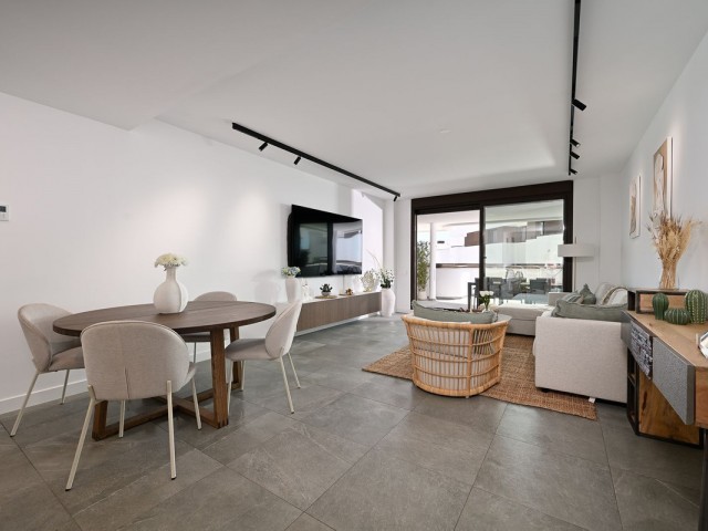Appartement avec 3 Chambres  à Estepona