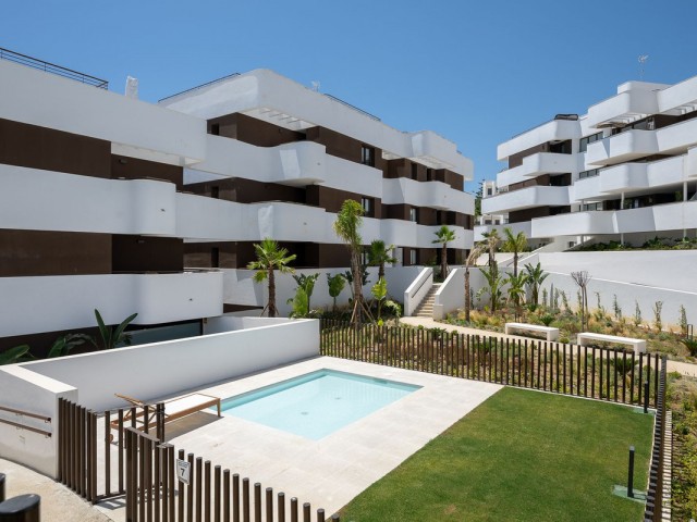 Appartement avec 3 Chambres  à Estepona
