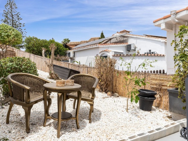 Villa, El Faro, R5132515
