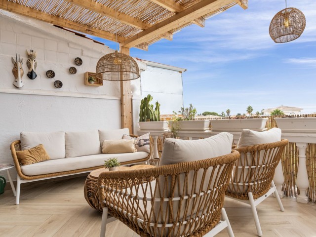 Villa, El Faro, R5132515