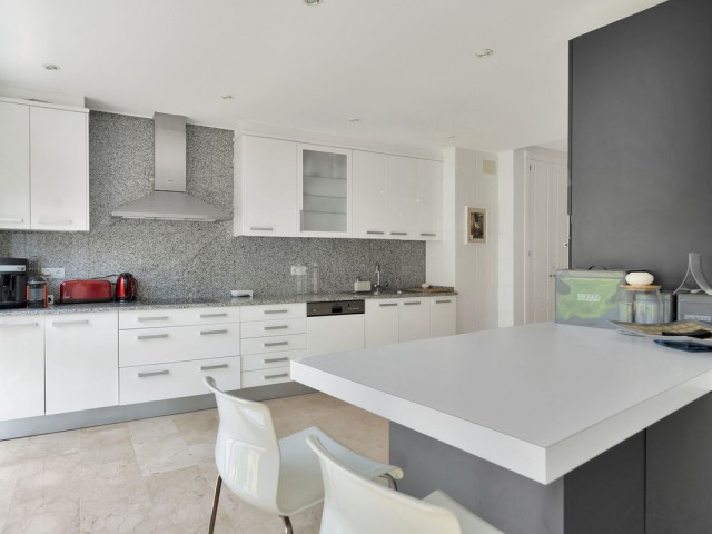 Penthouse in Nueva Andalucía