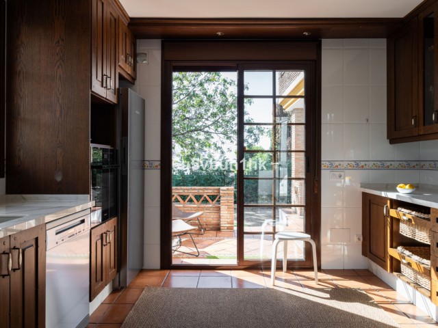 4 Bedrooms Villa in San Pedro de Alcántara