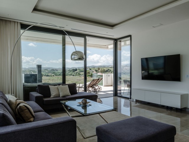 Villa avec 5 Chambres  à Estepona