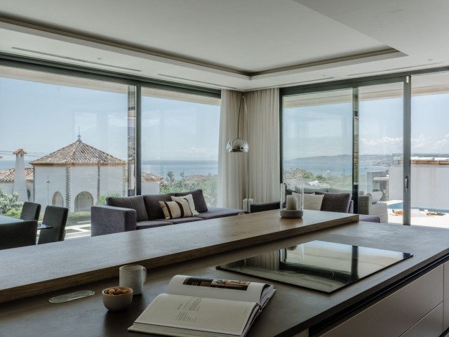 Villa avec 5 Chambres  à Estepona