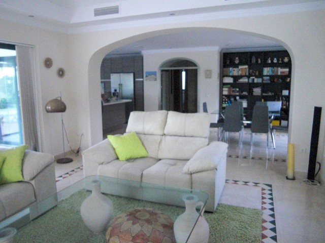 4 Bedrooms Villa in Arcos de la Frontera
