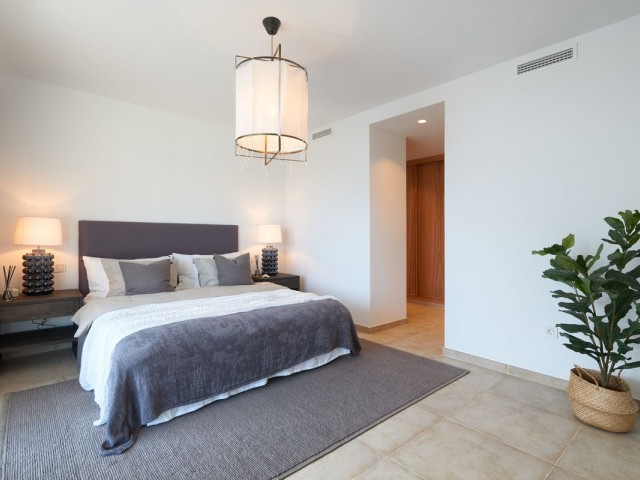 Villa avec 6 Chambres  à Estepona