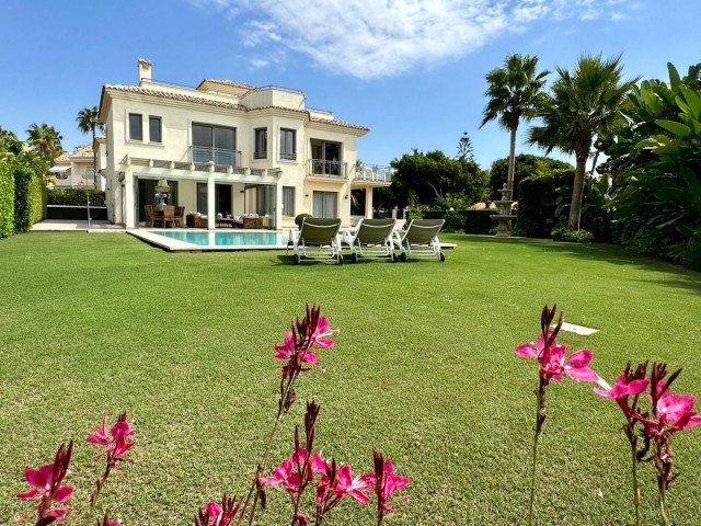 Villa, Marbella, R4178146