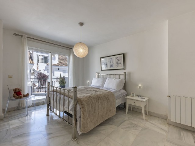4 Schlafzimmer Reihenhaus in Nueva Andalucía