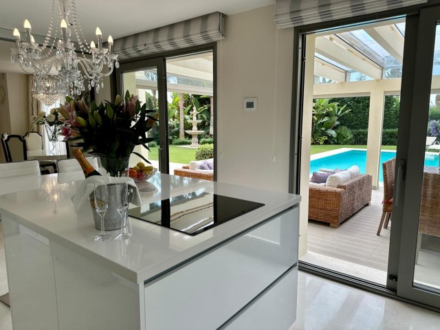 5 Soveroms Villa i Marbella