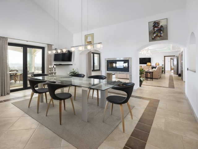4 Bedrooms Villa in Mijas