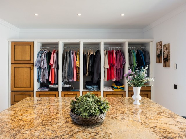 4 Bedrooms Villa in Mijas