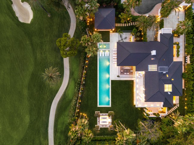7 Schlafzimmer Villa in Las Brisas