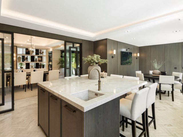 7 Schlafzimmer Villa in Las Brisas