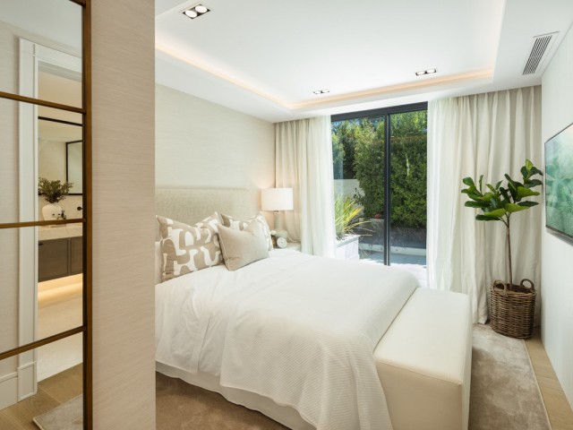 7 Schlafzimmer Villa in Las Brisas