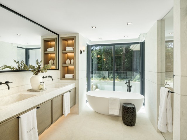 7 Schlafzimmer Villa in Las Brisas