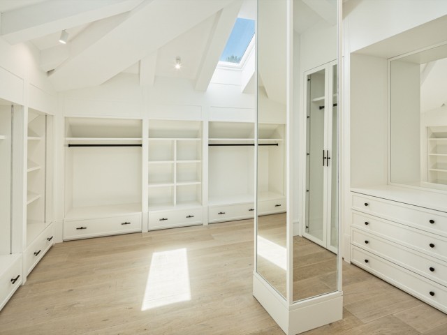 7 Schlafzimmer Villa in Las Brisas