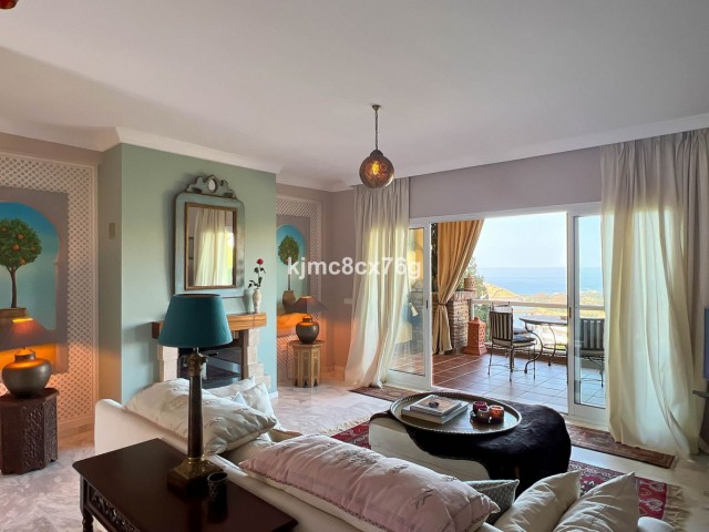 Penthouse in Calahonda