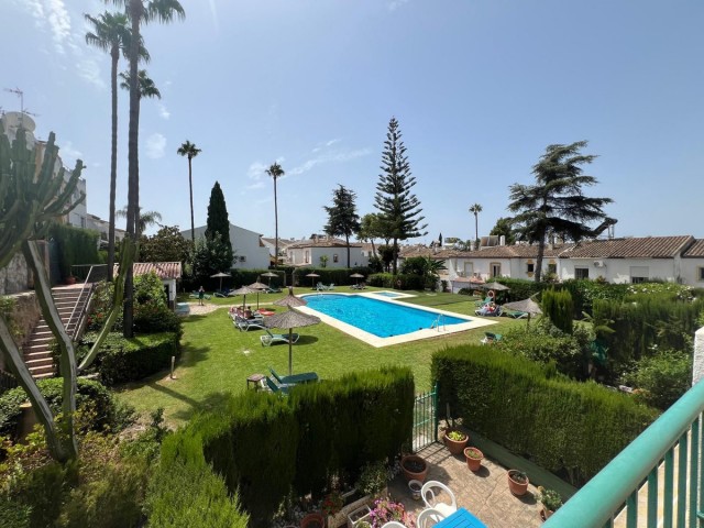 Reihenhaus, Atalaya, R5134435