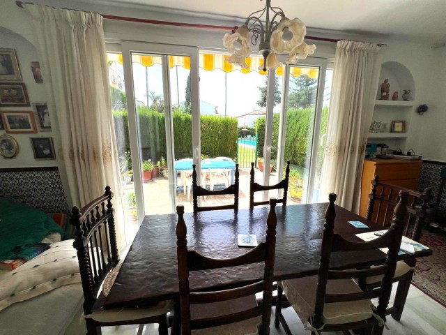Reihenhaus, Atalaya, R5134435