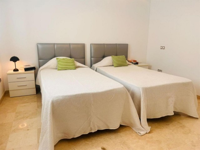 2 Soveroms Leilighet i Nueva Andalucía
