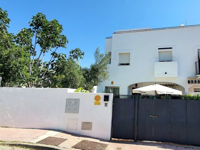 4 Bedrooms Townhouse in Fuengirola