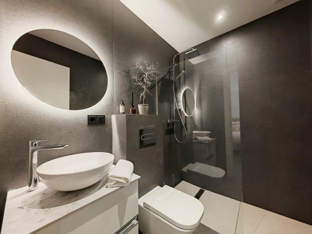 Villa avec 5 Chambres  à Estepona
