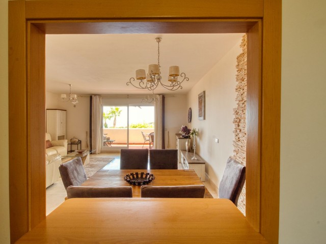 Maison mitoyenne avec 4 Chambres  à Manilva