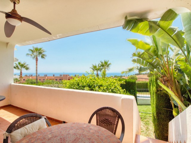 Maison mitoyenne avec 4 Chambres  à Manilva