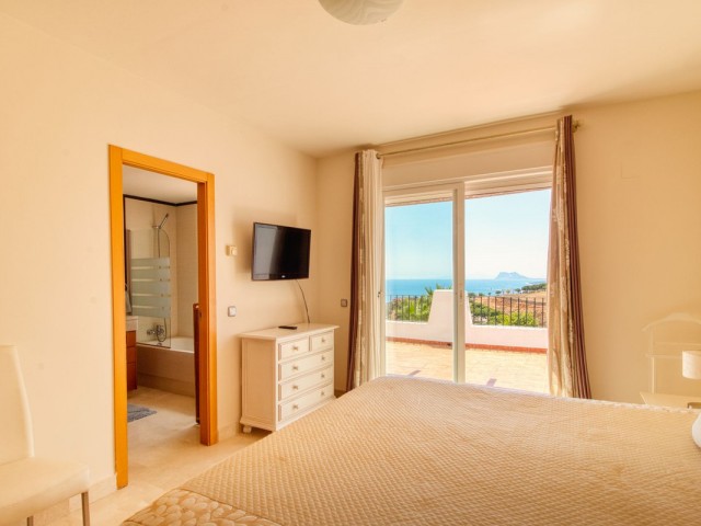 4 Slaapkamer Rijtjeshuis in Manilva