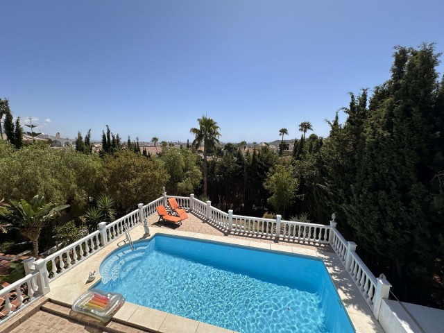 4 Schlafzimmer Villa in Cerros del Aguila