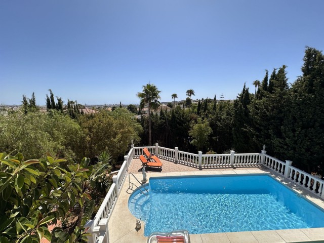 4 Schlafzimmer Villa in Cerros del Aguila