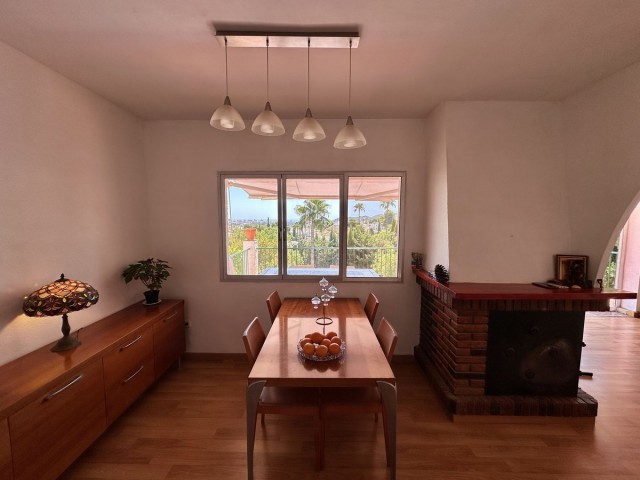 4 Schlafzimmer Villa in Cerros del Aguila