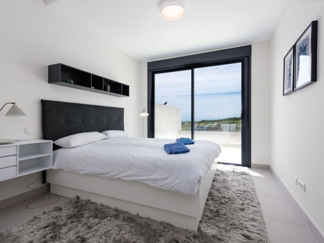 Appartement avec 3 Chambres  à Estepona