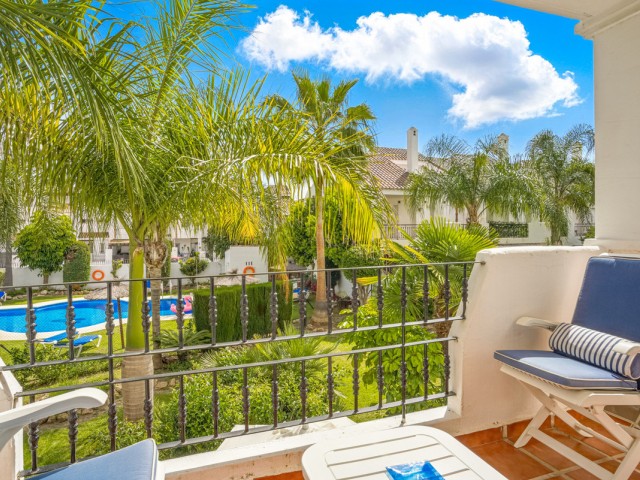 3 Slaapkamer Rijtjeshuis in Nueva Andalucía