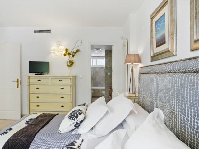 3 Slaapkamer Rijtjeshuis in Nueva Andalucía
